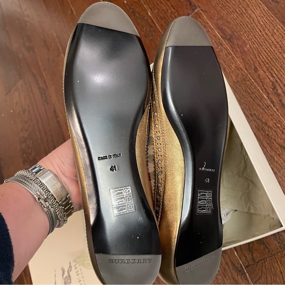 NIB Burberry flats - Picture 3 of 5